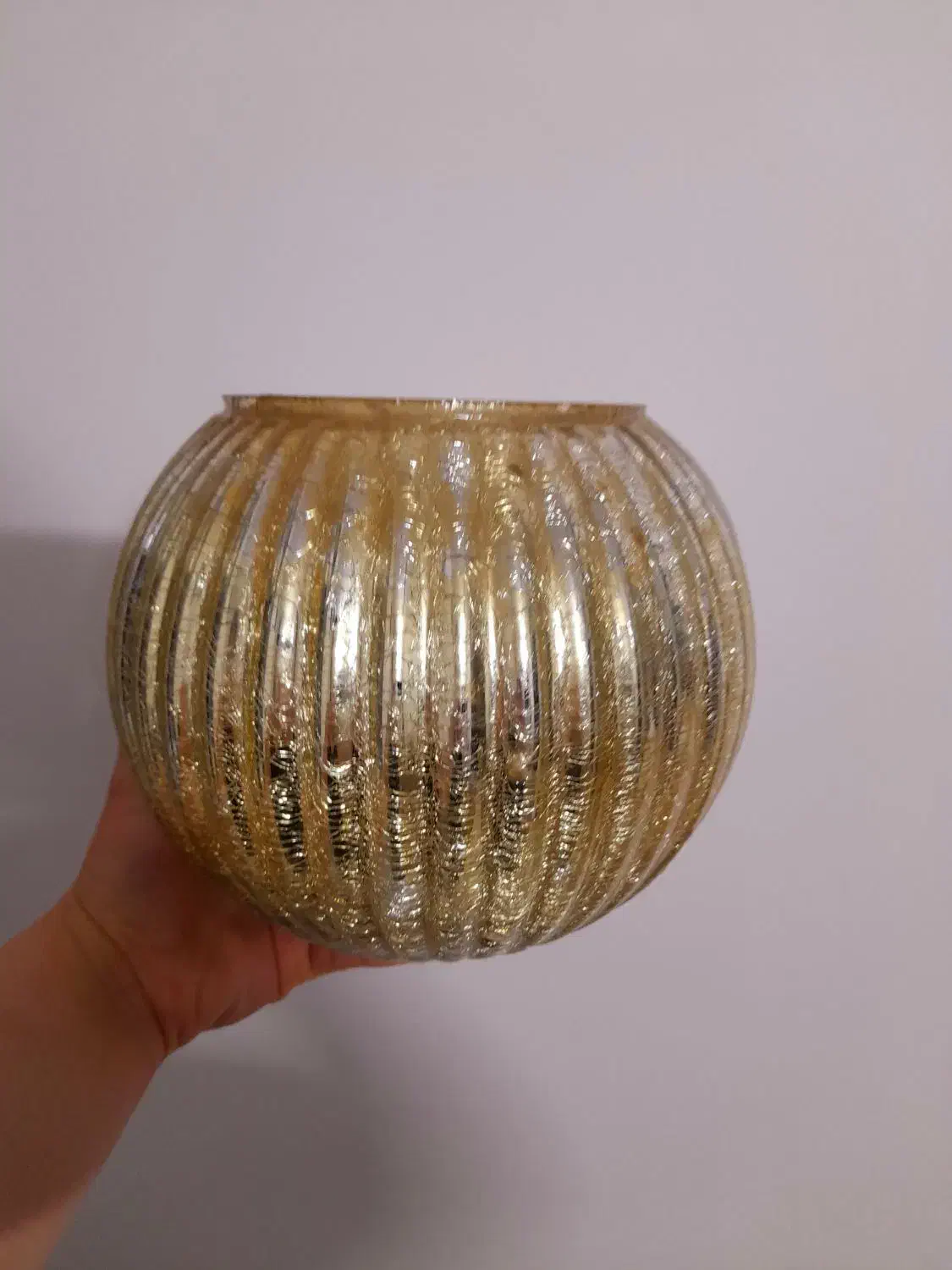 گلدان طلایی کاملا سالم نو شیک وزیبا|کلکسیون اشیاء عتیقه|ساری, |دیوار