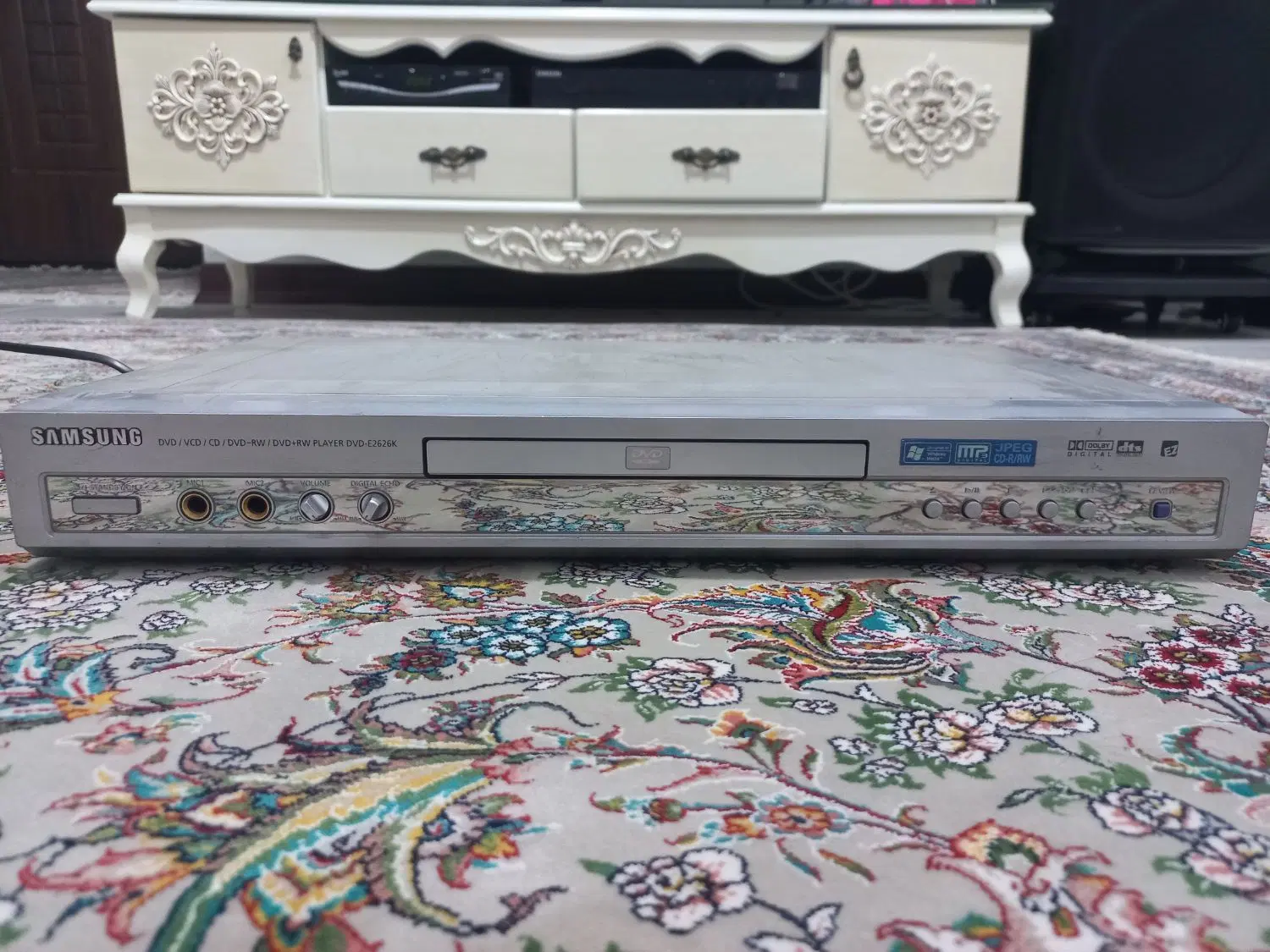 یک عدد بخش کنندهCDوDVD|پخشکننده DVD و ویدیو|تهران, امام زاده عبدالله|دیوار