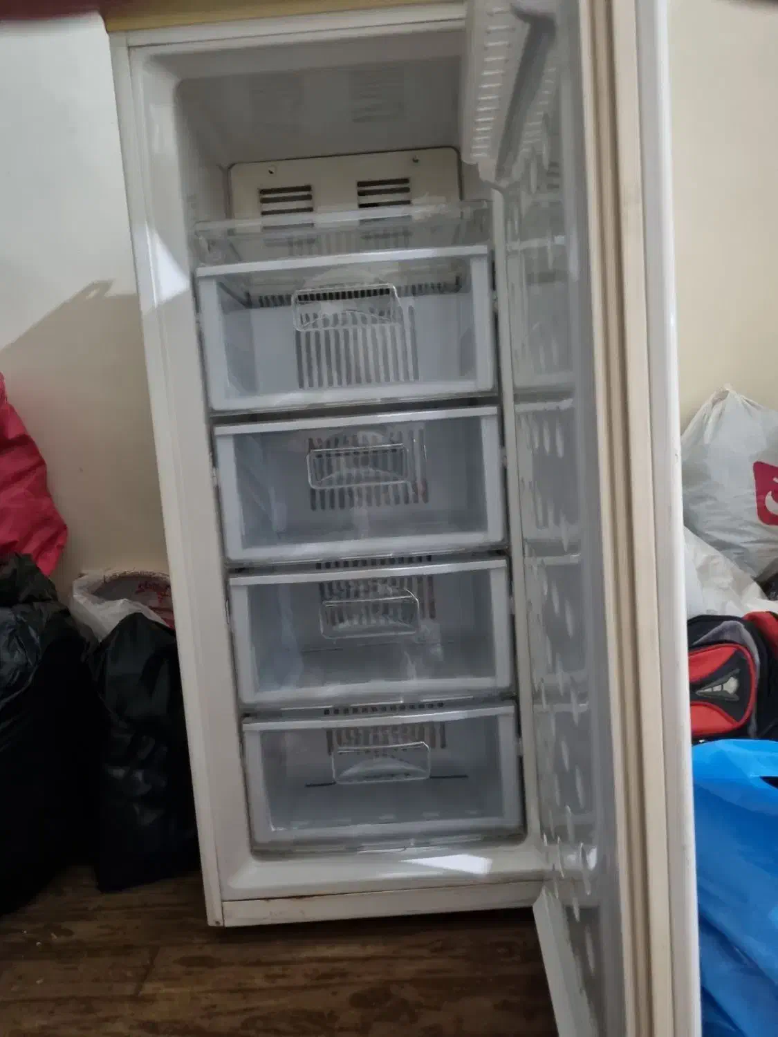 فریزر کوچک سامسونگ چهارکشو|یخچال و فریزر|تهران, جیحون|دیوار