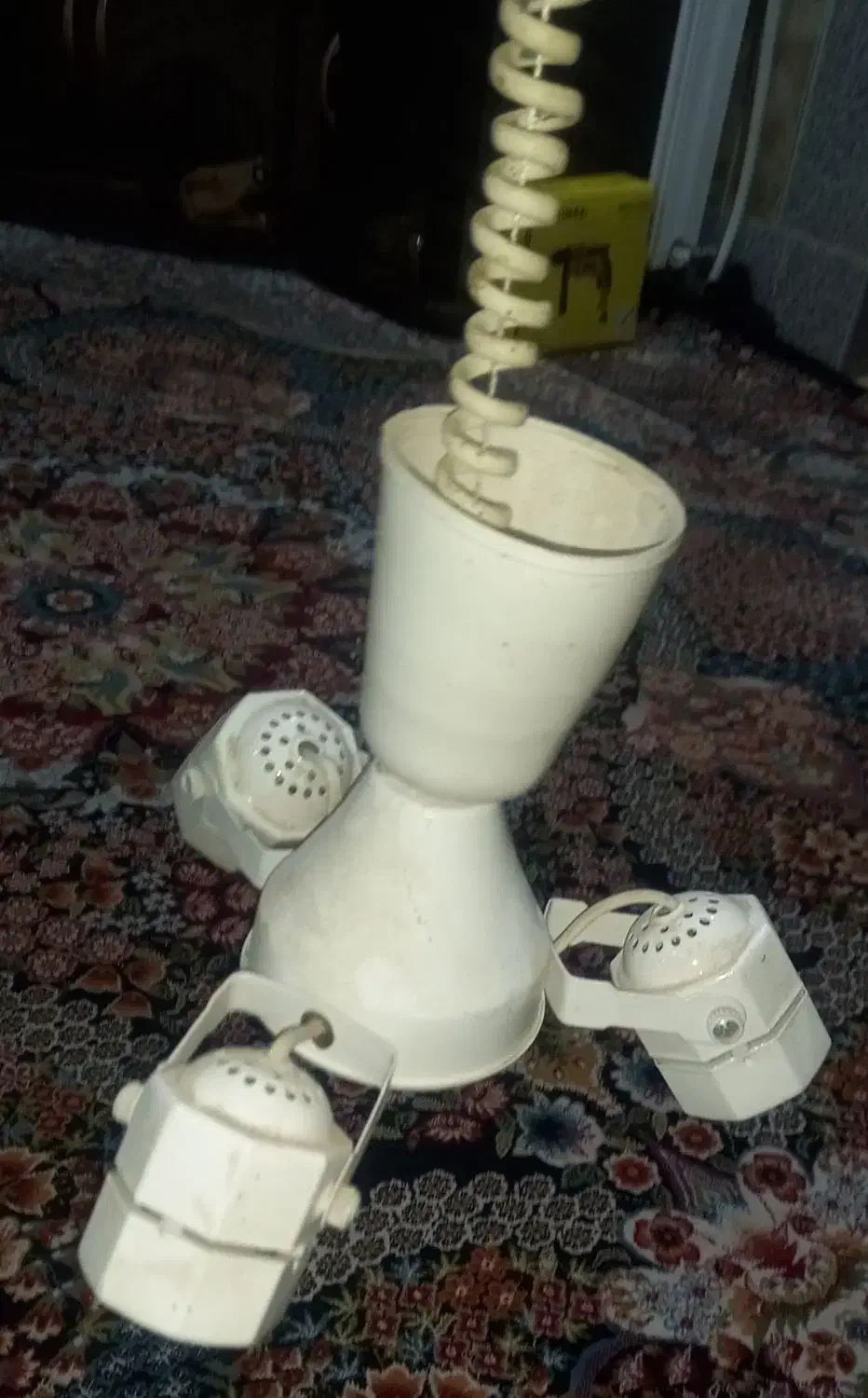 آواژر|لوستر و چراغ آویز|بیرجند, |دیوار