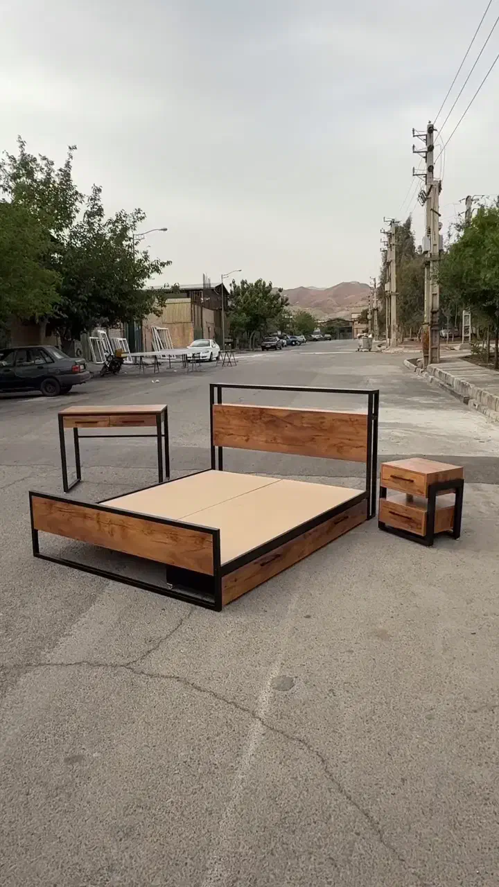 تولید سازه‌های چوب و فلز رگال،تخت،میز،قفسه،شلف|کتابخانه، شلف، قفسه‌های دیواری|اصفهان, میرعماد|دیوار