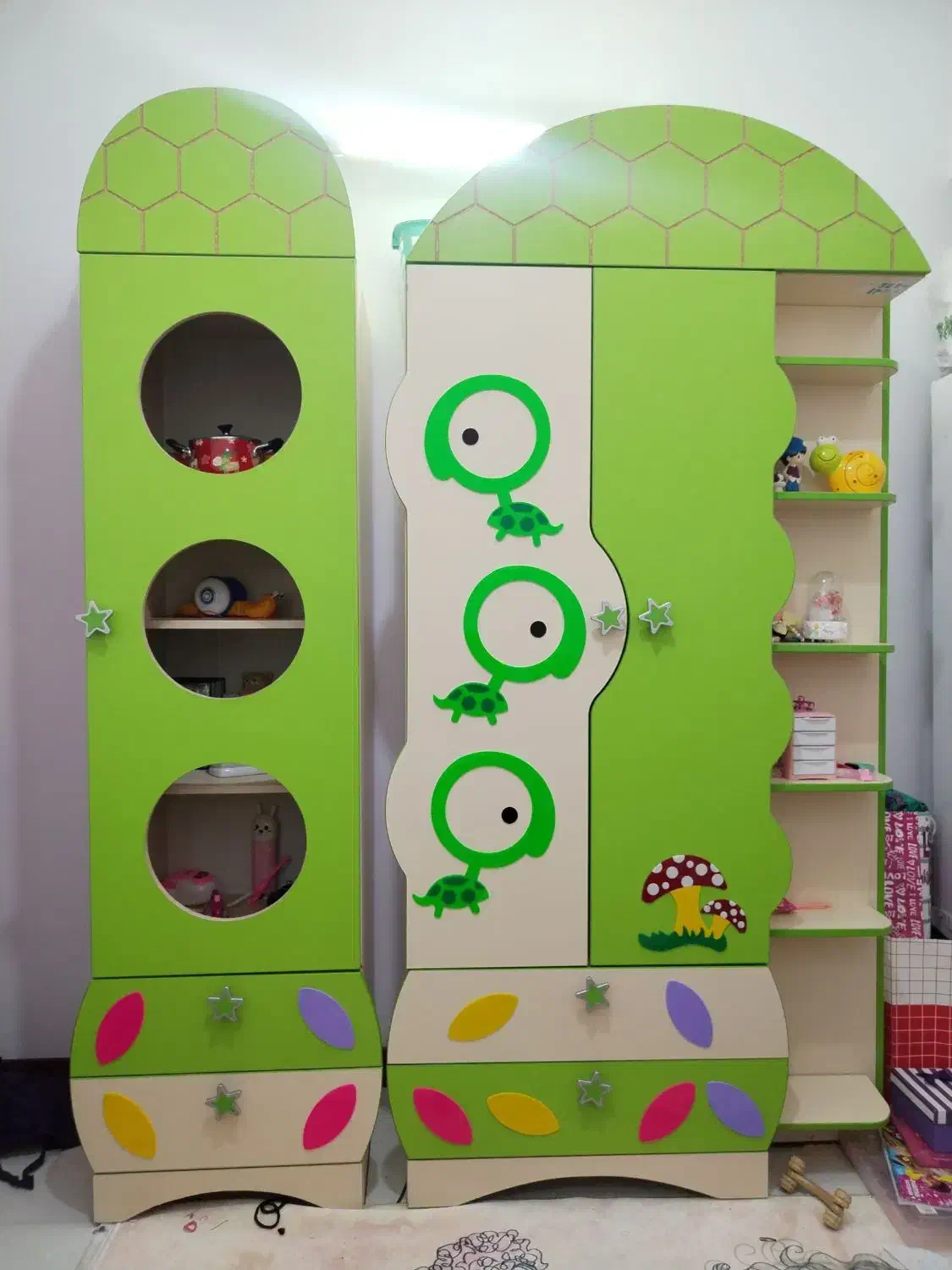 فروش ویژه سرویس کامل خواب نوجوان با طراحی لاکپوش|تخت و سرویس خواب|برخوار, |دیوار