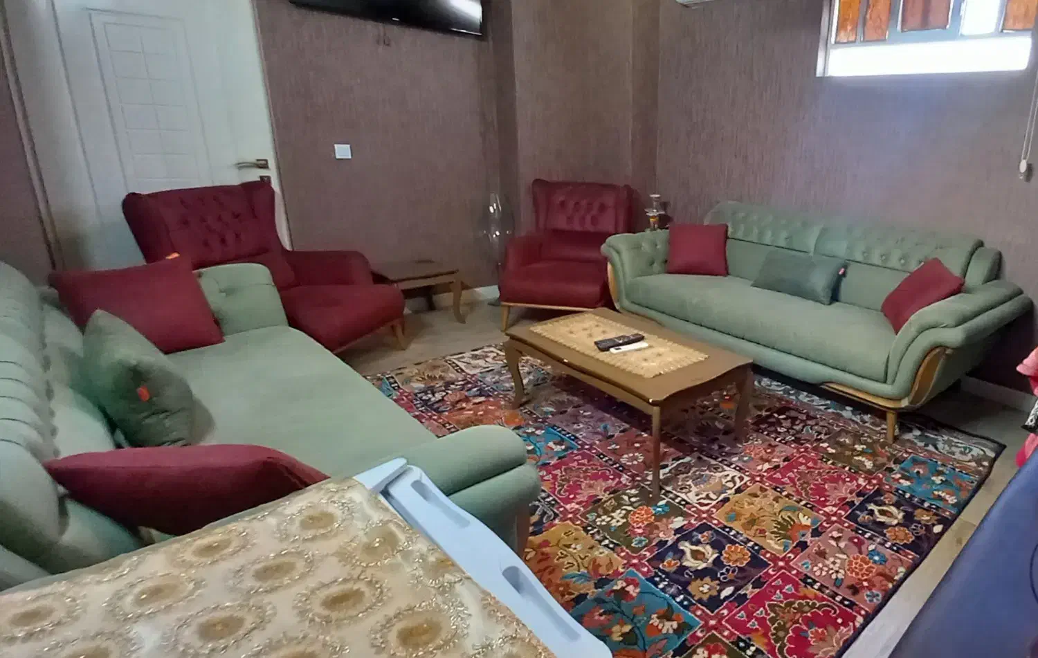 مبل ۸ نفره با میز عسلی|مبلمان خانگی و میز عسلی|یزد, |دیوار