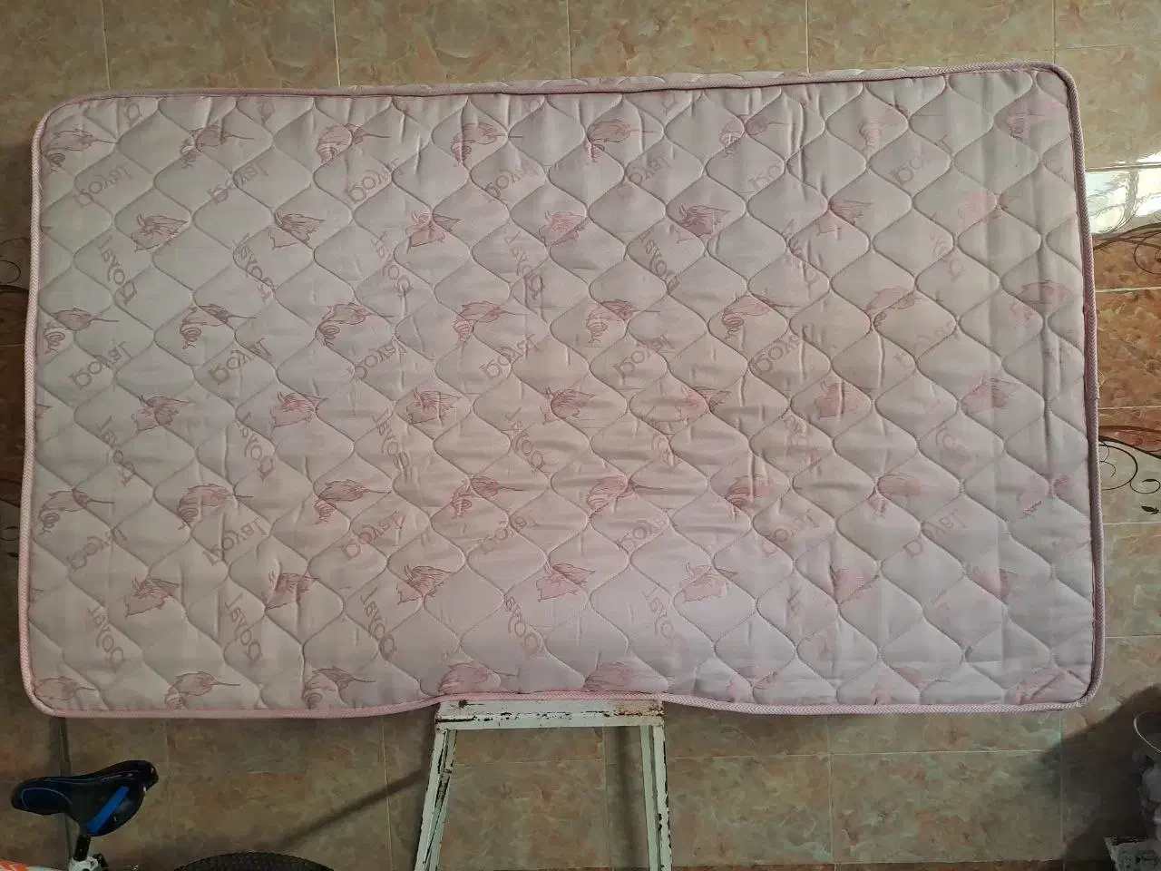 تشک تخت|تشک تختخواب|همدان, |دیوار