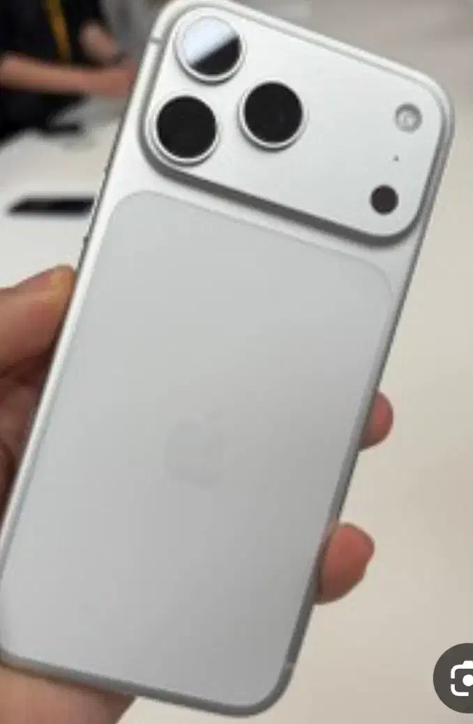 ایفن 17 پرومکس 256 گیگ ch نات اکتیو|موبایل|تهران, ازگل|دیوار