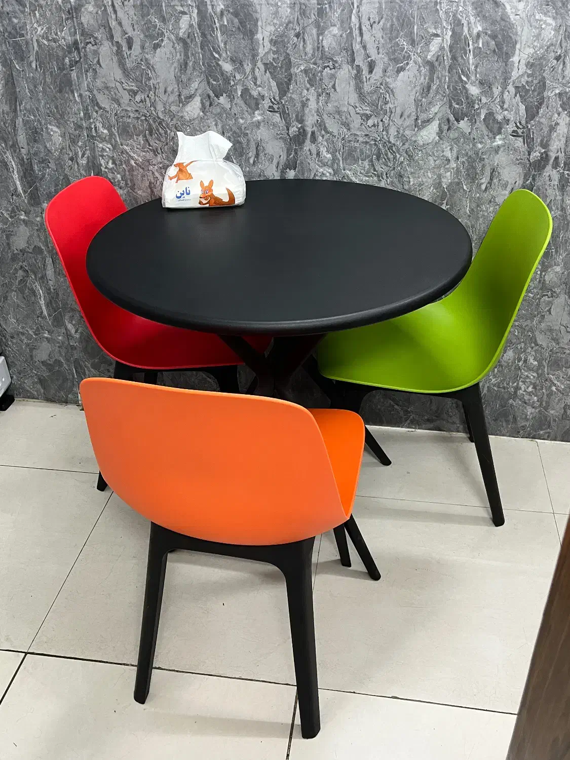 فروش میز و صندلی تمیز و سالم فایبرگلاس|میز و صندلی غذاخوری|ساری, |دیوار