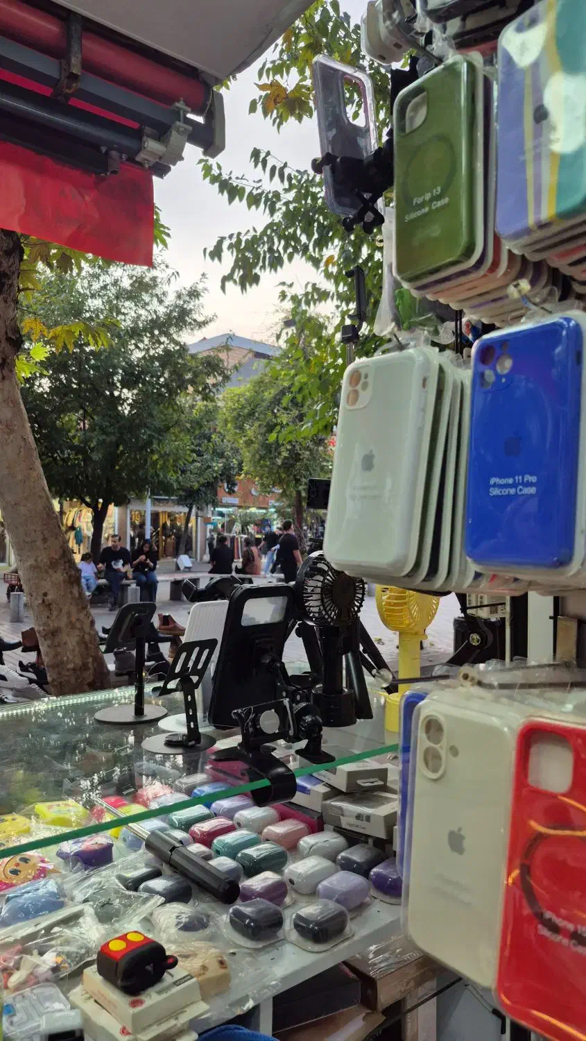 فروشنده لوازم جانبی موبایل . میدان شهرداری|استخدام بازاریابی و فروش|رشت, بازار|دیوار