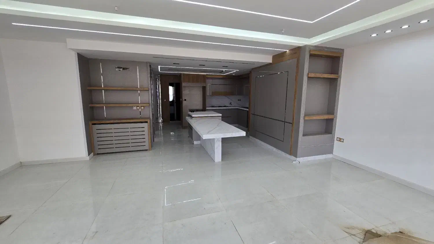 رهن و اجاره آپارتمان سه خواب برف فروشان، برج دامان|اجارهٔ آپارتمان|شیراز, شهرک برف فروشان|دیوار