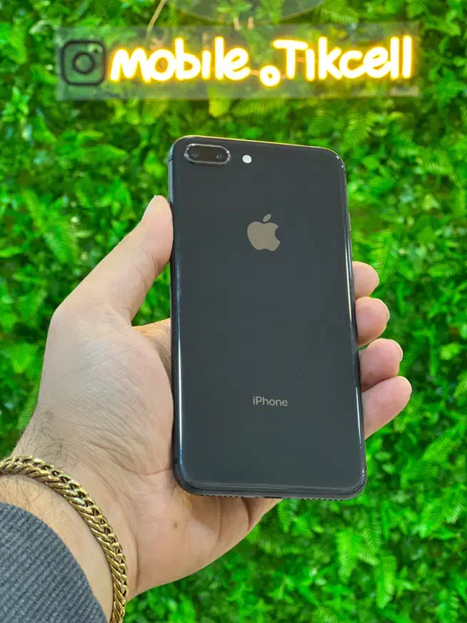 گوشی IPhone 8 Plus حافظه 64 گیگ بسیار تمیز درحد|موبایل|رشت, نیروی دریایی|دیوار