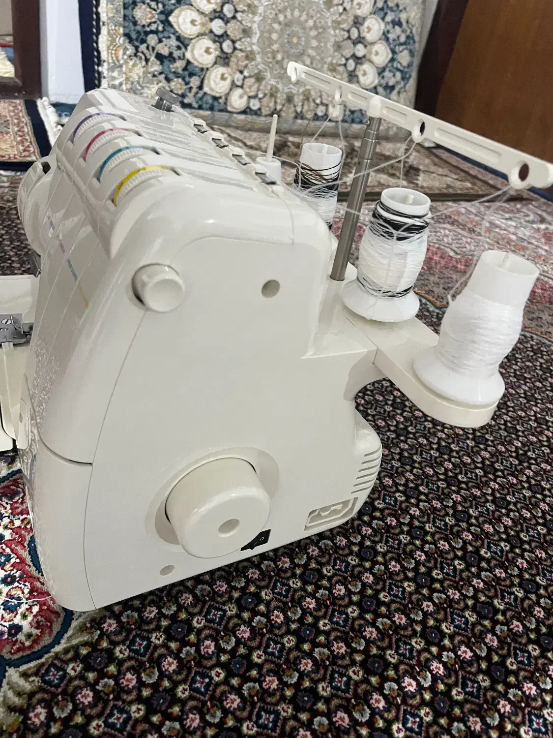 سردوز نیولایف**فروش فوری**|چرخ خیاطی و ریسندگی|چالوس, |دیوار