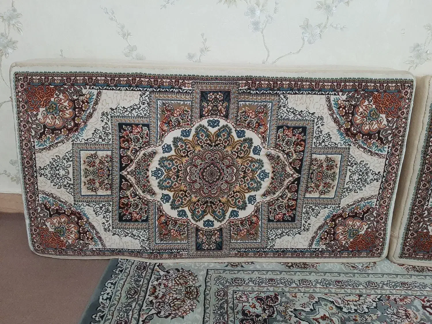 یه جفت پشتی در حد نو|پشتی|اسلام‌شهر, شهرک قائمیه|دیوار