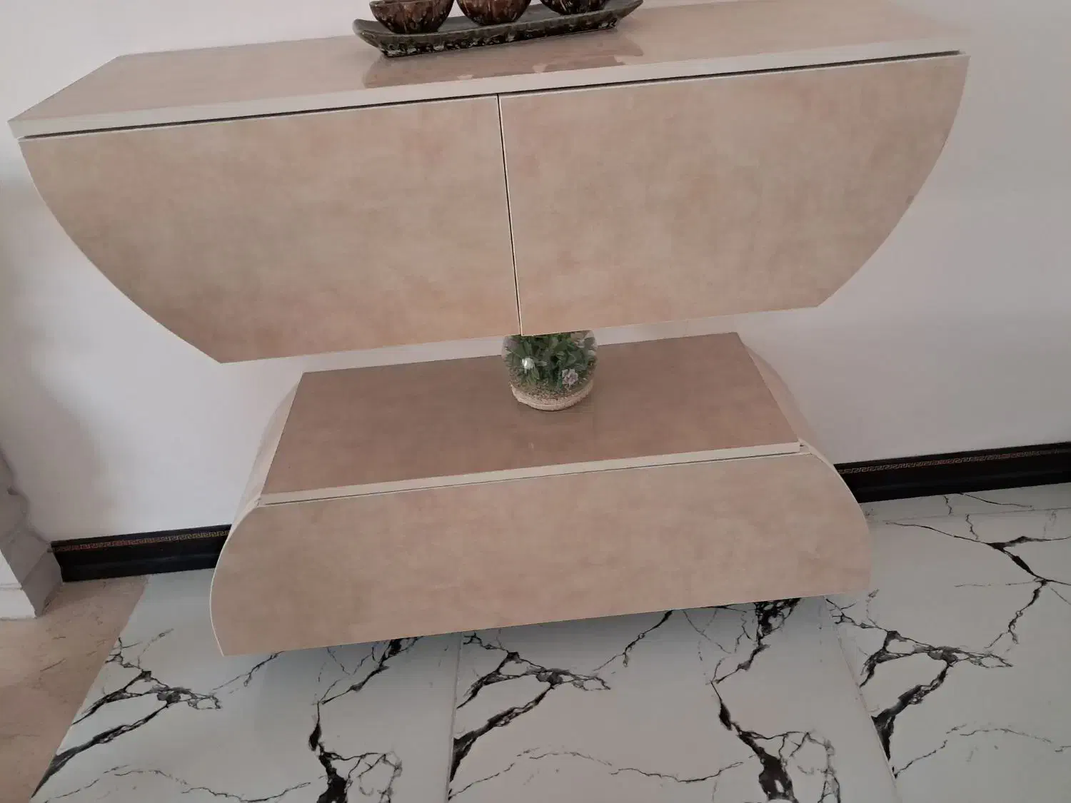 کافی بار|کتابخانه، شلف، قفسه‌های دیواری|کرمان, |دیوار