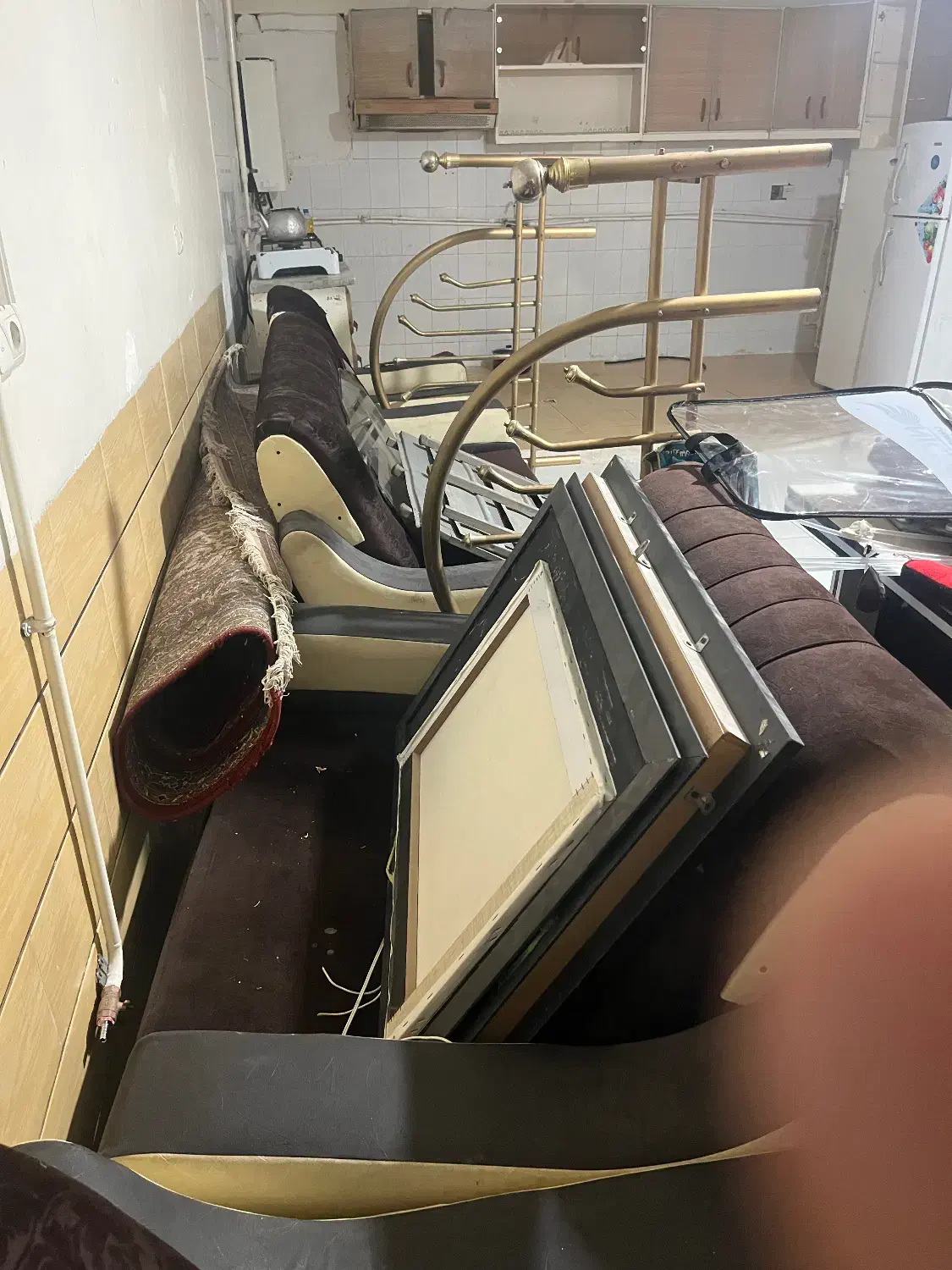 وسایل منزل|مبلمان خانگی و میز عسلی|بم, |دیوار