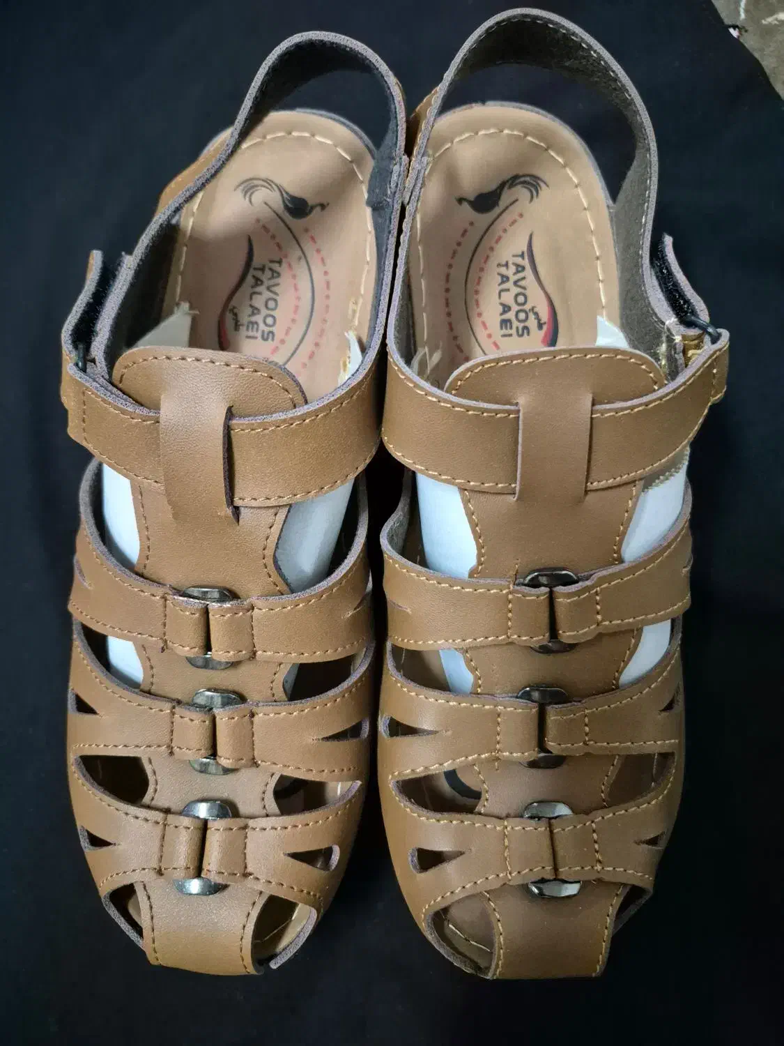 کفش طبی|کیف، کفش، کمربند|نجف‌آباد, قلعه سفید|دیوار