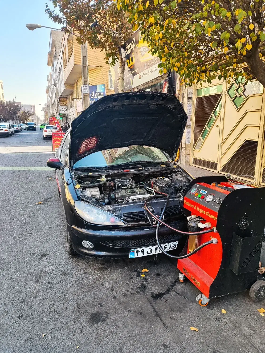 شستشوی رادیاتور و سیلندر موتور با دستگاه|خدمات موتور و ماشین|اندیشه, اندیشه فاز ۱|دیوار