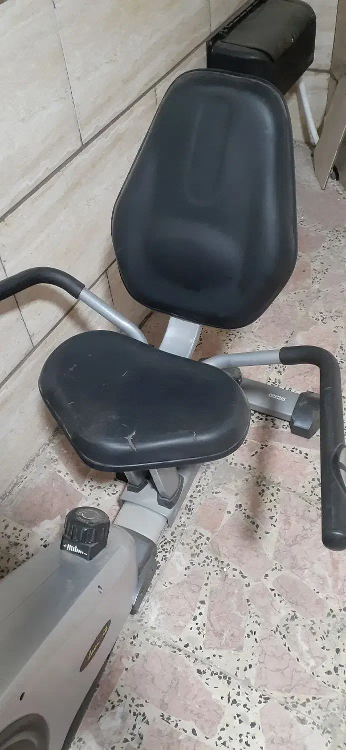 دوچرخه ثابت فلکسی فیت|تجهیزات ورزشی|رشت, پستک|دیوار