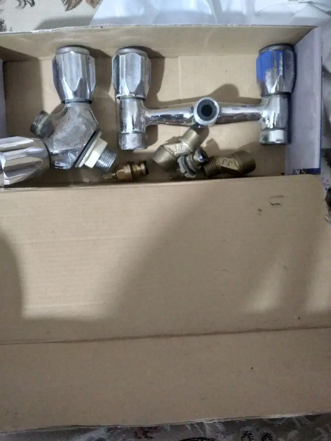 دو عدد شیر کارکرده|لوازم سرویس بهداشتی|ابهر, |دیوار