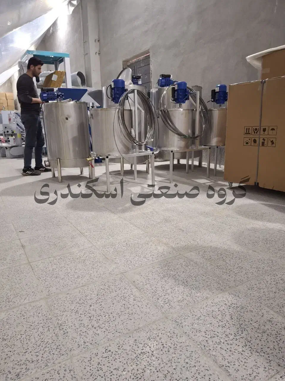 دستگاه کره گیر 200 لیتر کره گیری مشک برقی دوغزن|سایر لوازم برقی|سنندج, |دیوار