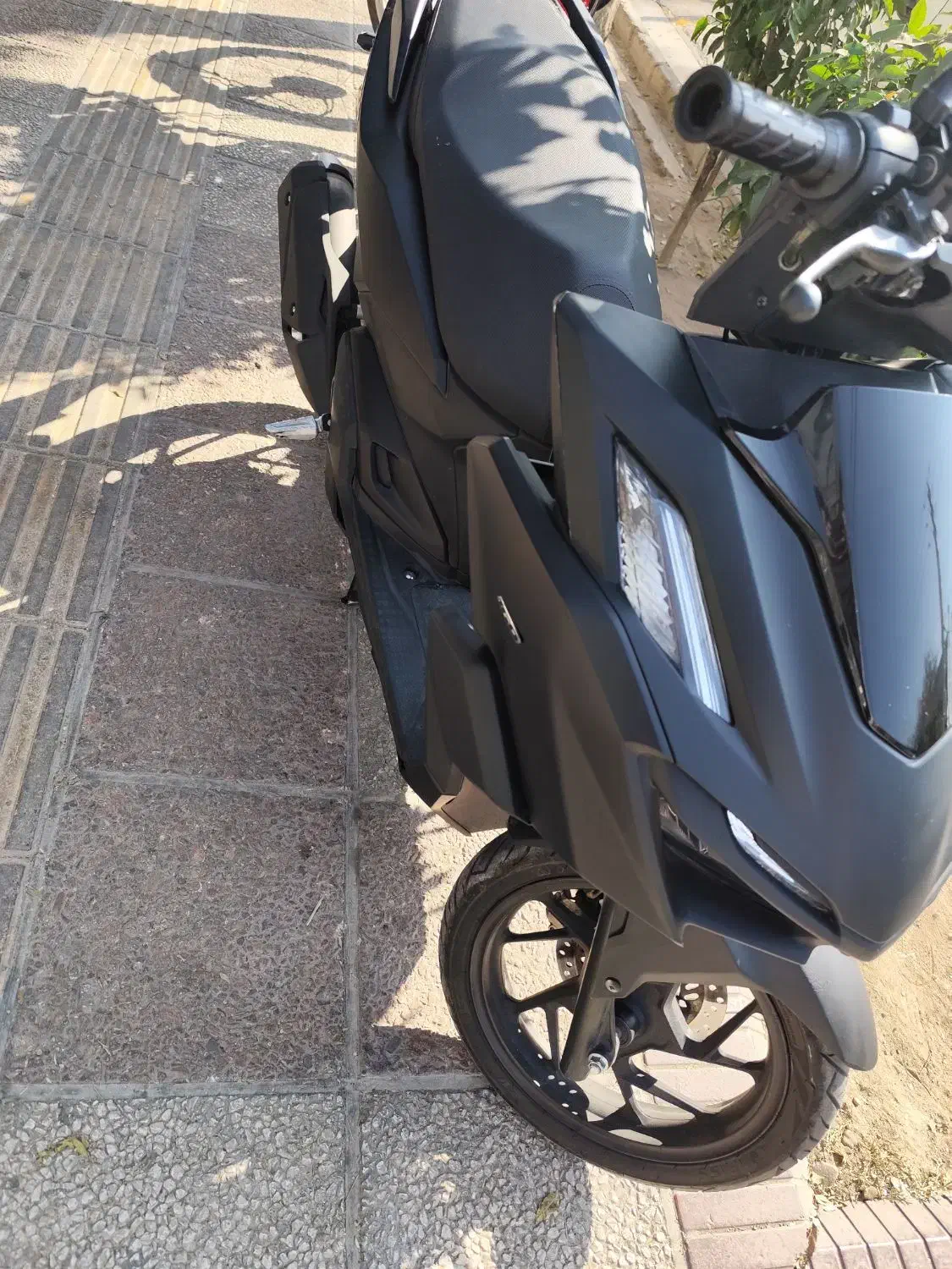 کیلیک ۱۷۰|موتورسیکلت|شیراز, سیاه سنگ|دیوار