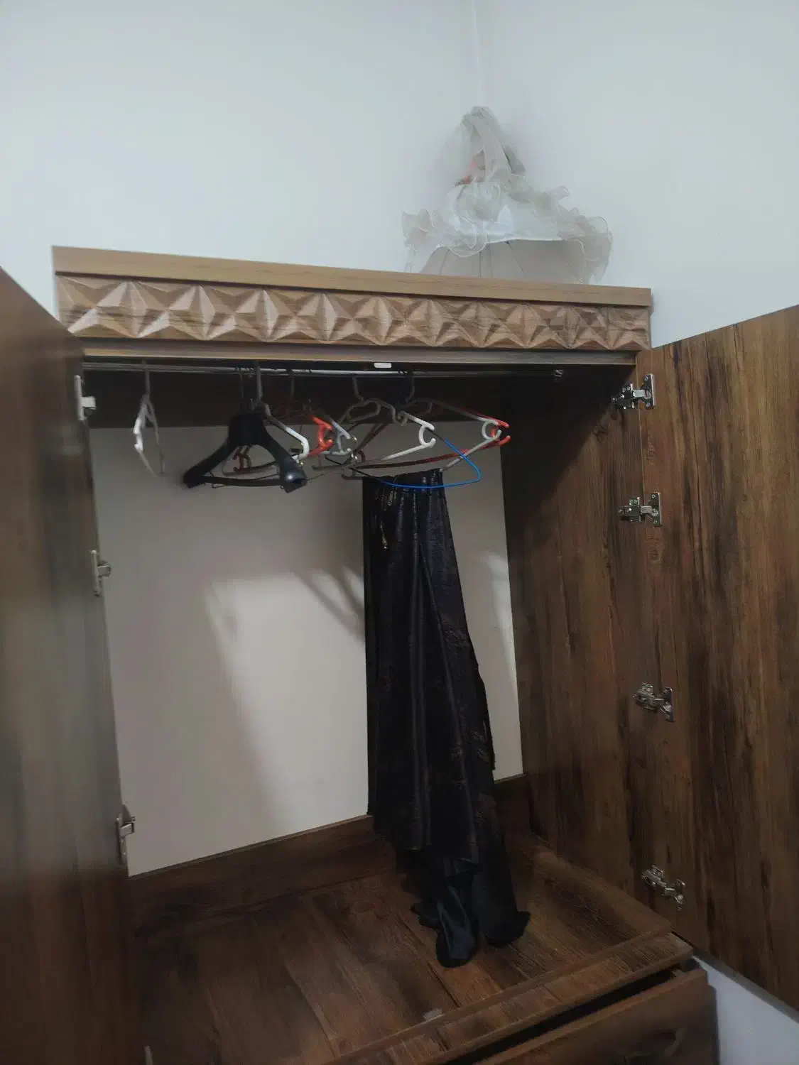 کمد|جاکفشی، کمد، دراور|قم, شهرک فاطمیه|دیوار