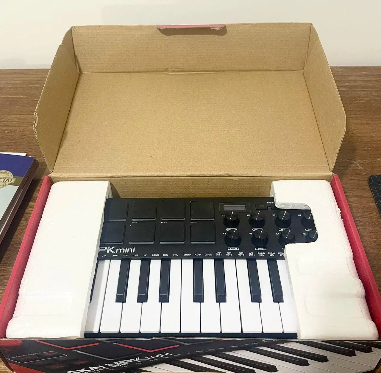 میدی کنترلر AKAI MPK Mini MK3 در حد نو|پیانو، کیبورد، آکاردئون|تهران, باغ فیض|دیوار