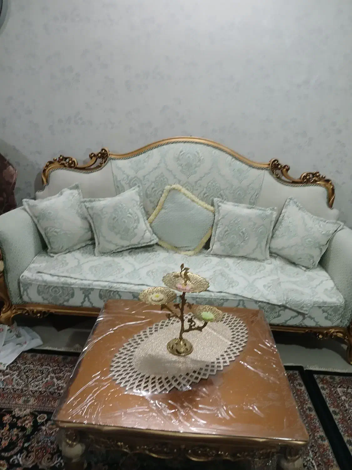 مبل سلطنتی ۹نفره|مبلمان خانگی و میز عسلی|بروجرد, |دیوار