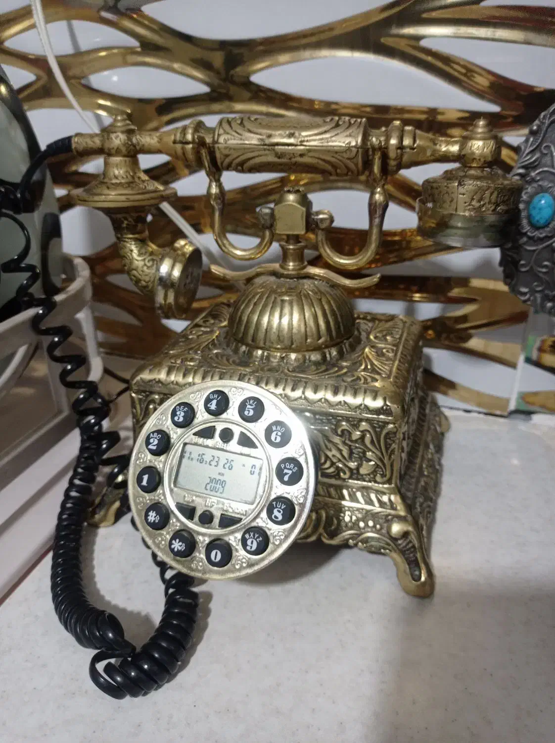 تلفن برنز|تلفن رومیزی|رباط‌کریم, رباط‌کریم|دیوار