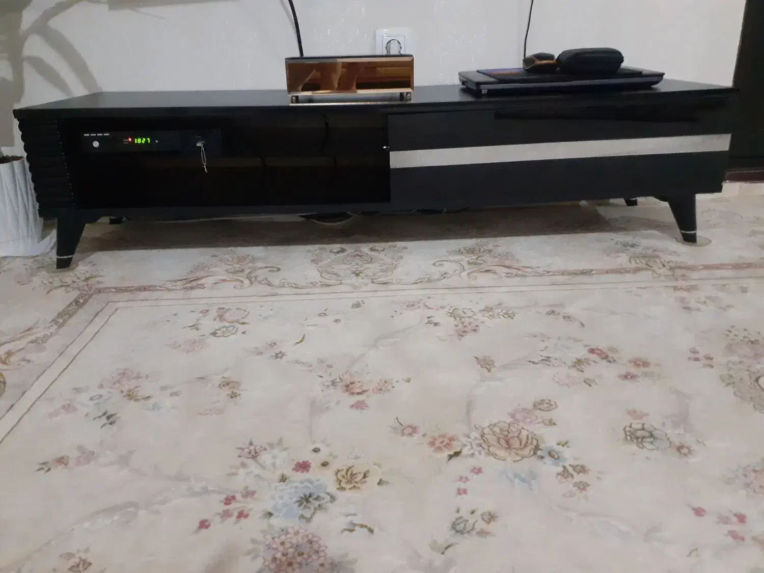 میز تلویزیون|میز تلویزیون|دهگلان, |دیوار