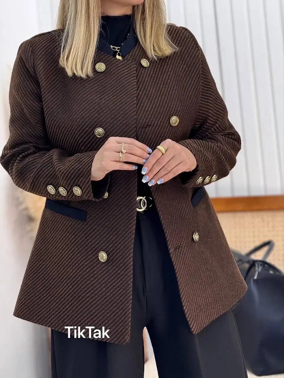 کت کجرا پاییزه فقط به صورت تعداد|لباس|آفتاب, |دیوار