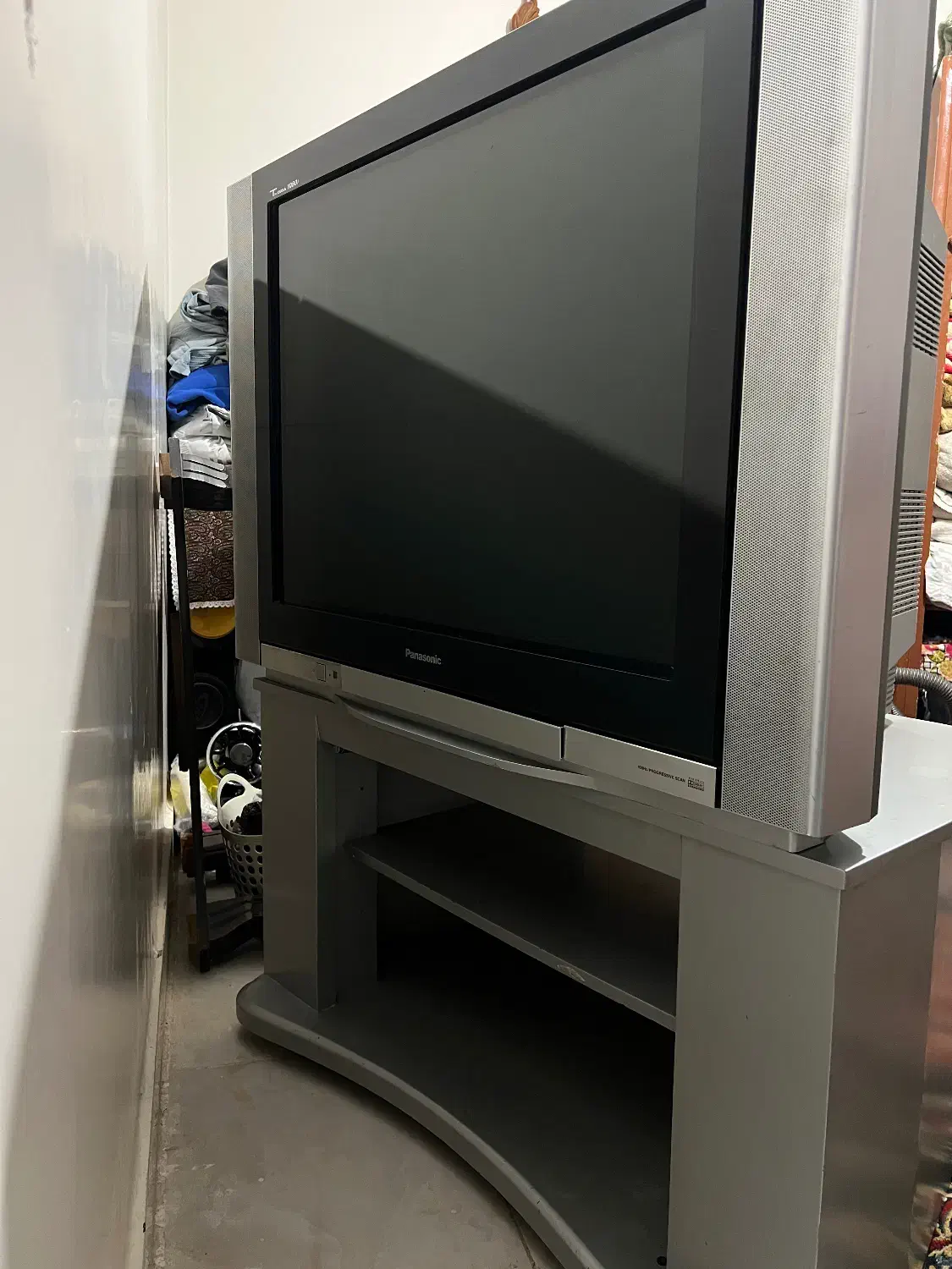 تلویزیون پاناسونیک سالمه سالم|تلویزیون و پروژکتور|اصفهان, باغ فدک|دیوار