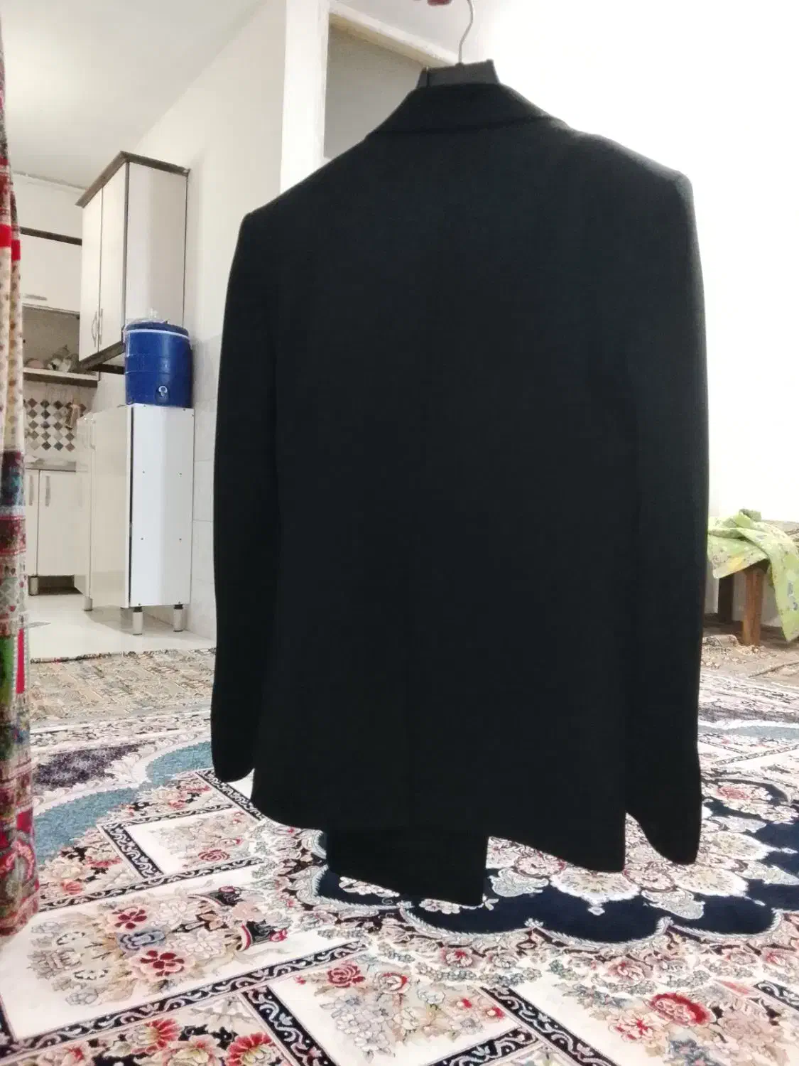 کت و شلوار خوش تن وتقریبآ کشی|لباس|باغستان, |دیوار