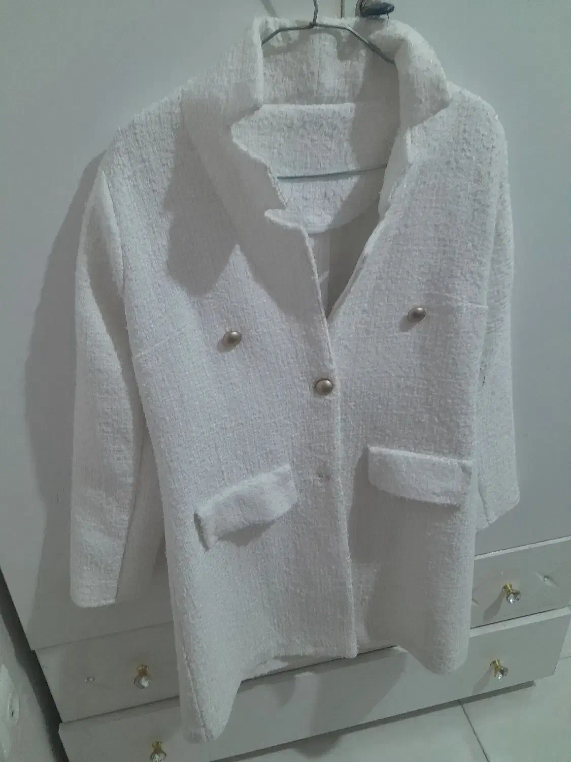 پالتو|لباس|بومهن, |دیوار