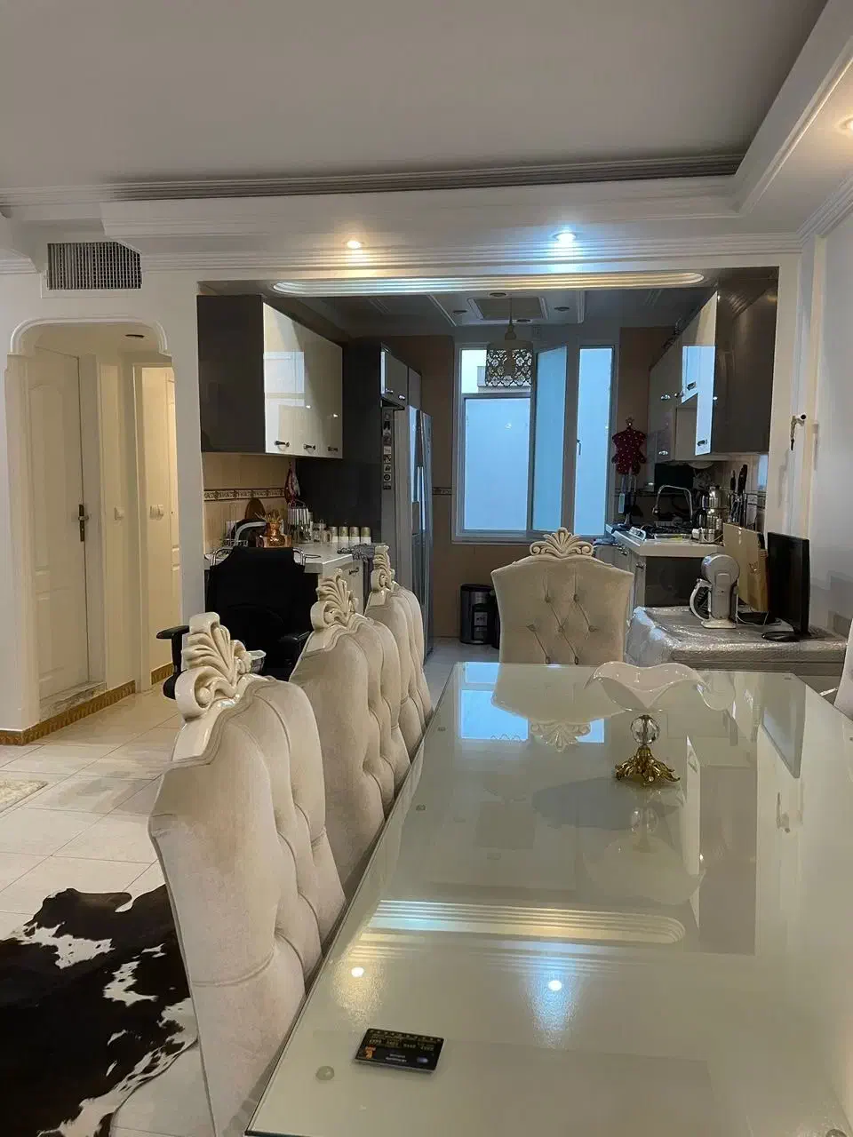 مبل هفت نفره ، میز ناهار خوری ۸ نفره در حد نو|مبلمان خانگی و میز عسلی|تهران, افسریه شمالی|دیوار