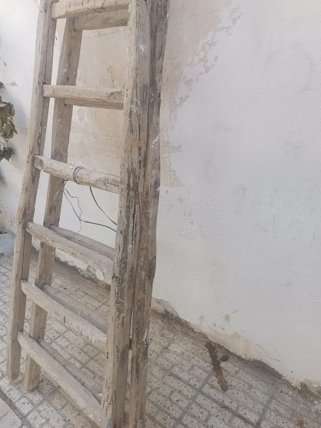 نردبان چوبی|ابزارآلات|کاشمر, |دیوار