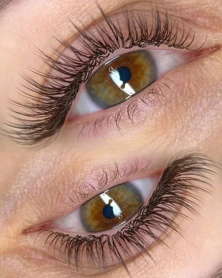 اکستنشن تخصصی مژه بامواد باکیفیت/ماندگاری بالا|خدمات آرایشگری و زیبایی|بم, |دیوار