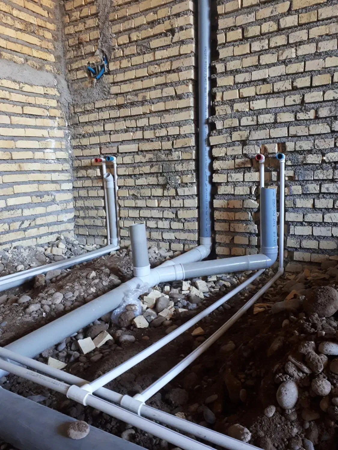 لوله کشی فاضلاب آب.|خدمات پیشه و مهارت|دزفول, |دیوار