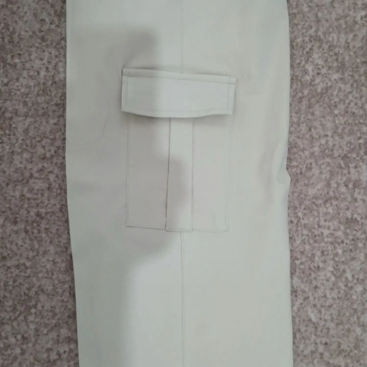 یه عدد شلوار کارگو نو رنگ کرم نخودی|لباس|الوند, |دیوار