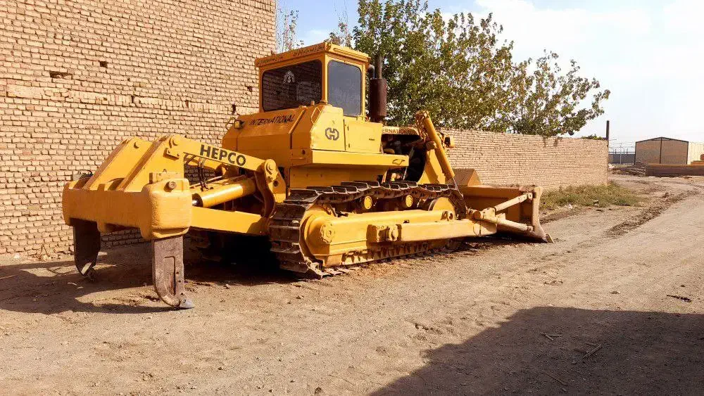 بولدوزر دی 8 کاو بیل مکانیکی 912و بولدوزر تی دی 25|خودرو سنگین|مشهد, کوه سنگی|دیوار