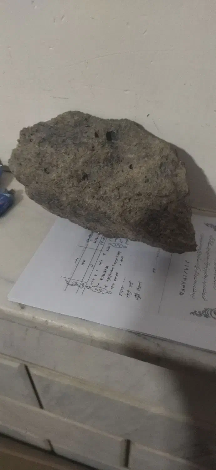 شهاب سنگ|کلکسیون اشیاء عتیقه|الیگودرز, |دیوار