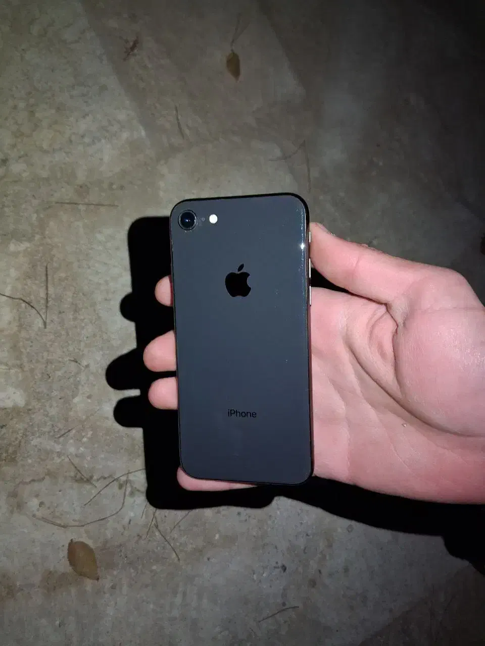 آیفون 8 تمیز|موبایل|شهرضا, |دیوار