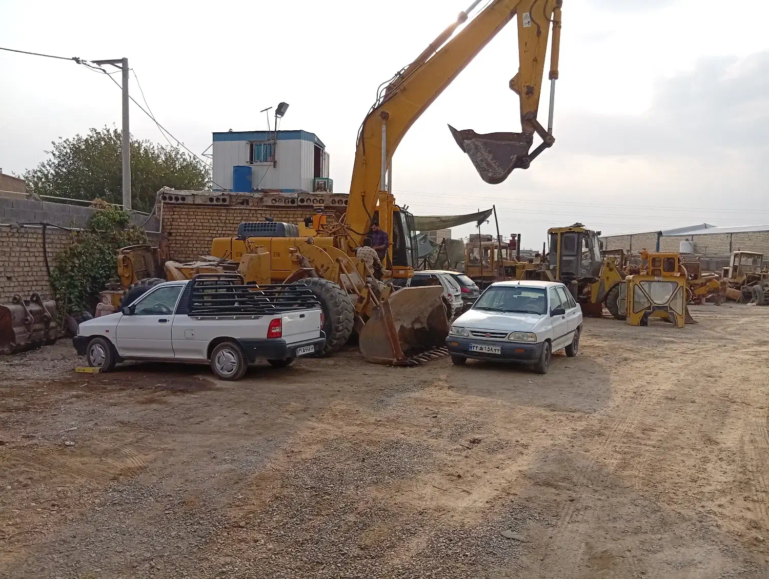 گاراژ تجاری|فروش دفتر صنعتی، کشاورزی، تجاری|اصفهان, شاهزاده ابراهیم|دیوار