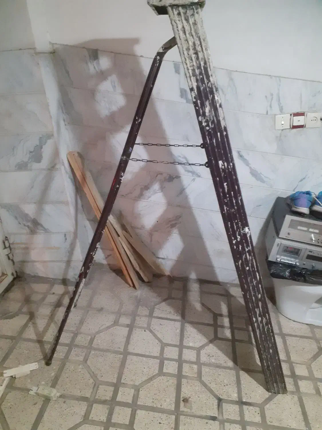 نردبان تاشو|مصالح و تجهیزات ساختمان|تهران, شهید رجایی|دیوار