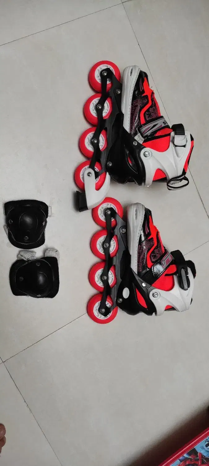 کفش اسکیت|دوچرخه، اسکیت، اسکوتر|صدرا-فارس, فاز ۲|دیوار