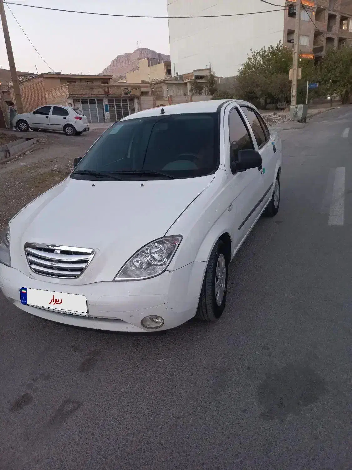 تیبا صندوقدار|خودرو سواری و وانت|ایلام, |دیوار