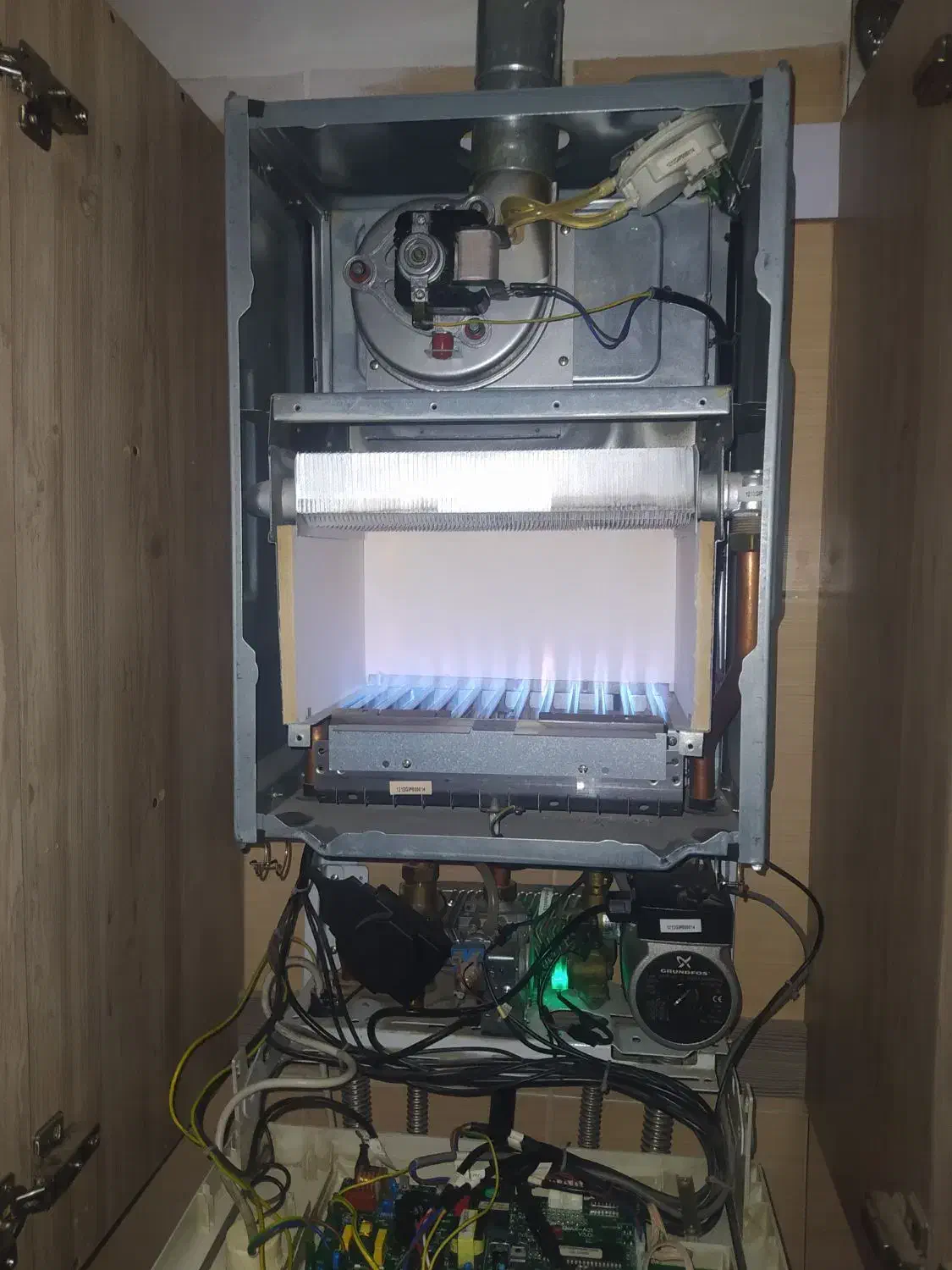 خریدار پکیج، فروش اقساطی پکیج|آبگرمکن، پکیج، شوفاژ|تهران, والفجر (افسریه)|دیوار