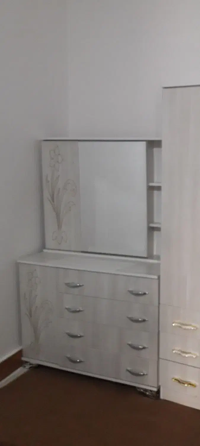 جا کفشی.میز آرایش و دراور.ناهار خوری ۴ نفره|جاکفشی، کمد، دراور|رباطکریم, رباطکریم|دیوار