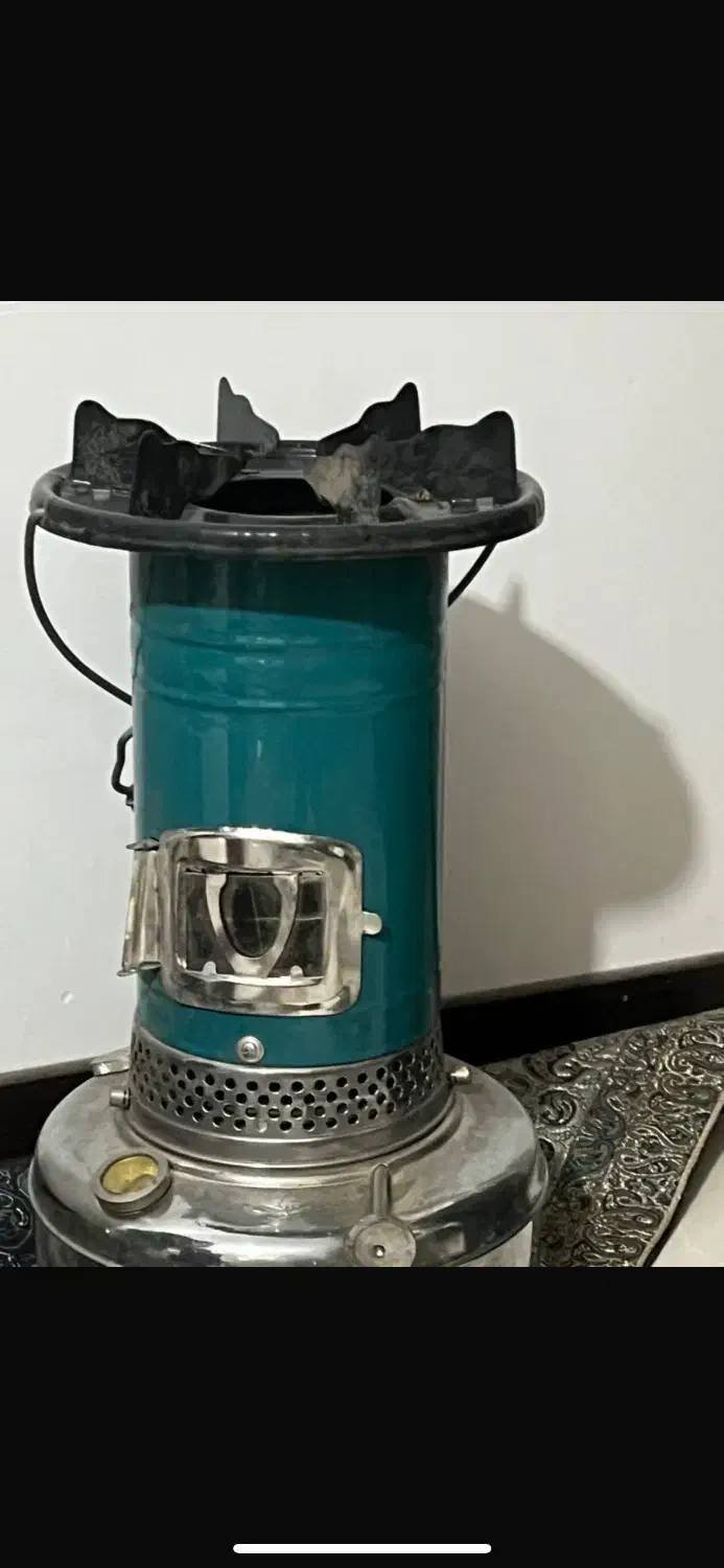 بخاری نفتی قدیمی آک همراه جعبه|کلکسیون اشیاء عتیقه|قم, پردیسان|دیوار
