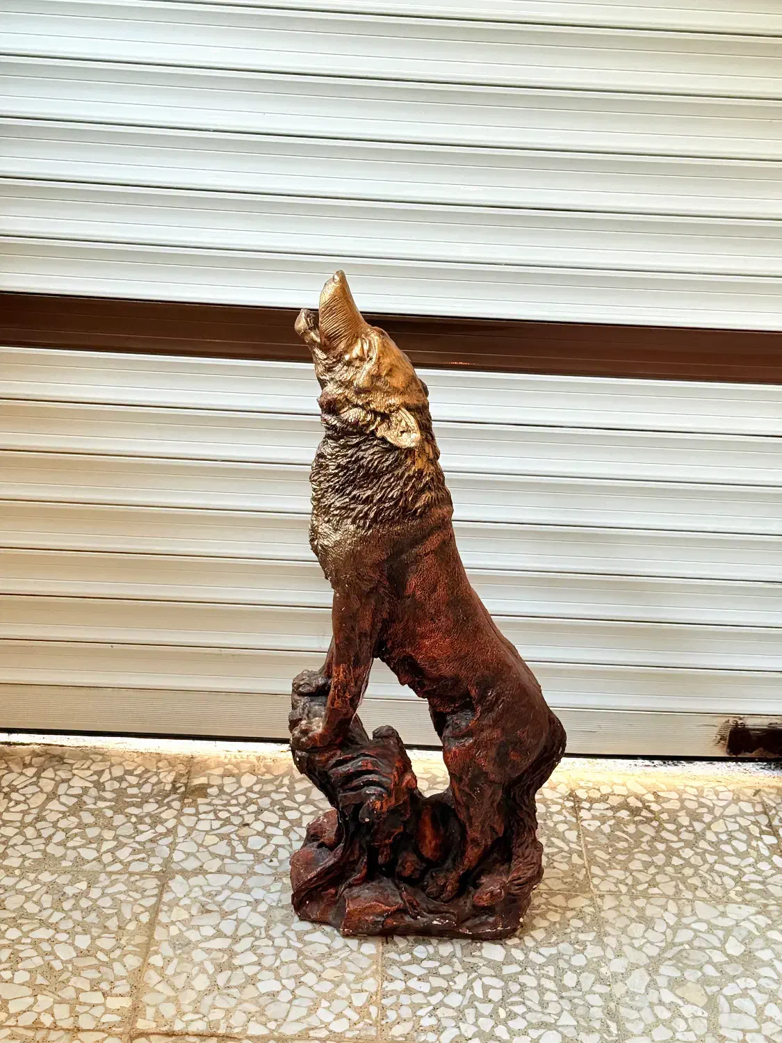 مجسمه|مجسمه، تندیس، ماکت|رشت, پیرکلاچای|دیوار