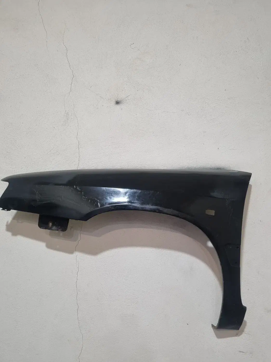 گلگیر زانتیا اصلی به همراه سپر|قطعات یدکی و لوازم جانبی|رشت, حومه رشت|دیوار