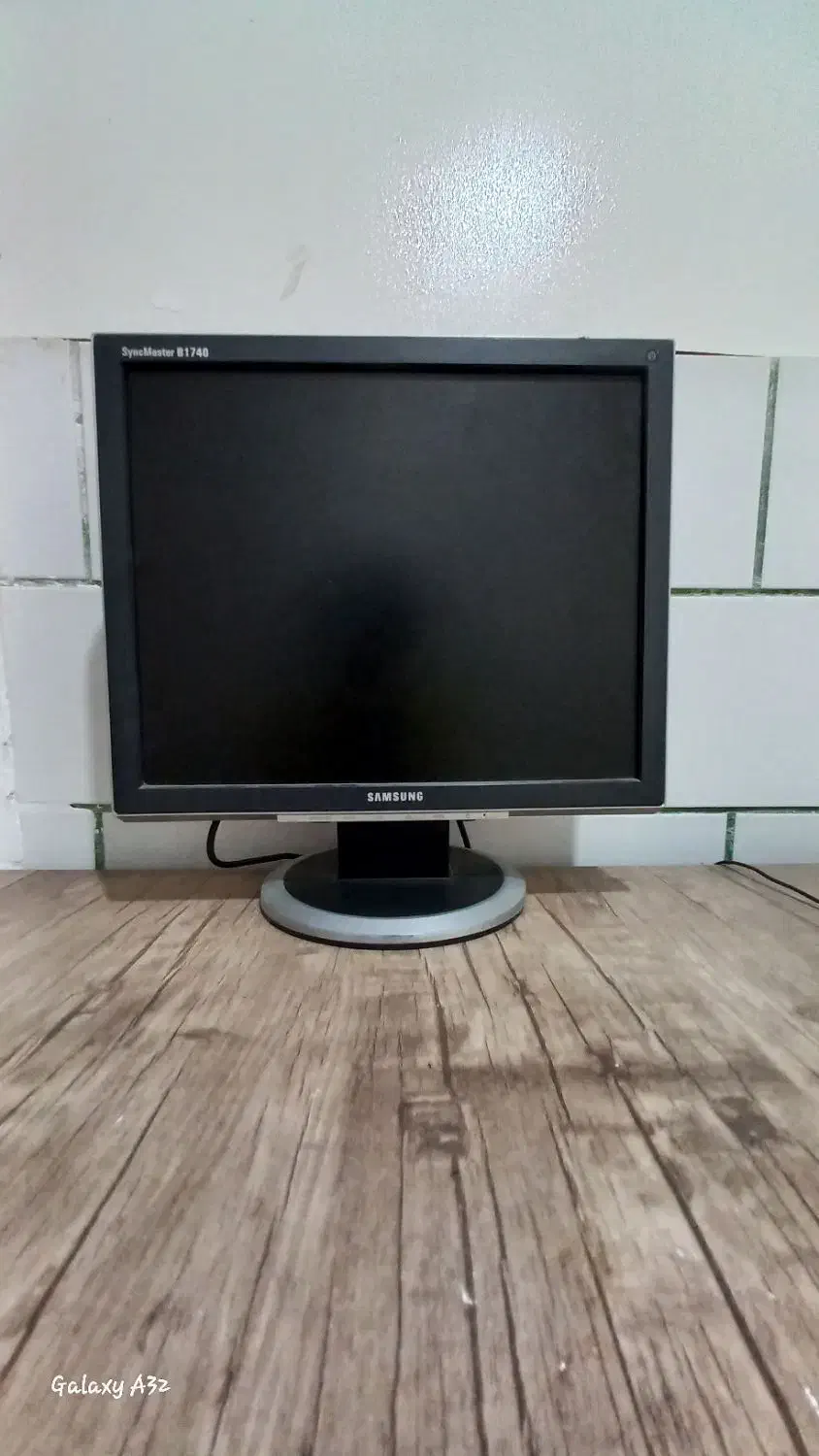 کامپیوتر|رایانه رومیزی|اراک, |دیوار